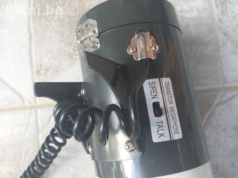 Megafon 45w SPEAKA 8x1,5v nove baterije