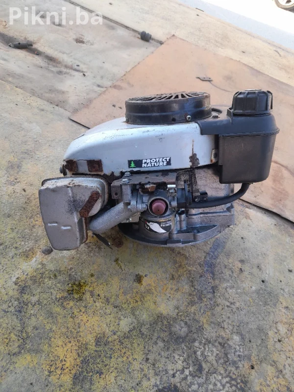 Motor kosačice TECUMSEH Briggs strattion kosilice dijelovi
