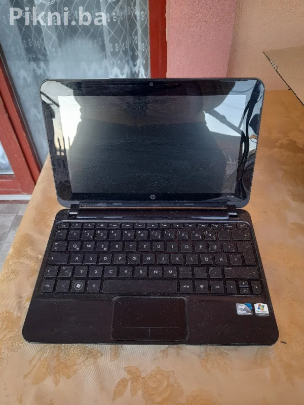 HP Mini (Crveni) - Odlično očuvan - Iz Njemačke laptop