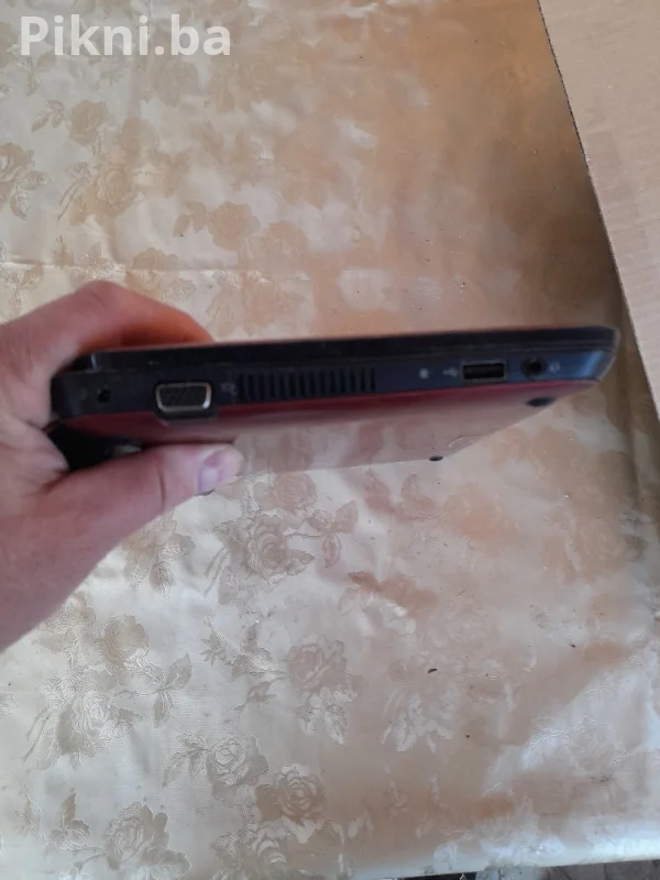 HP Mini (Crveni) - Odlično očuvan - Iz Njemačke laptop