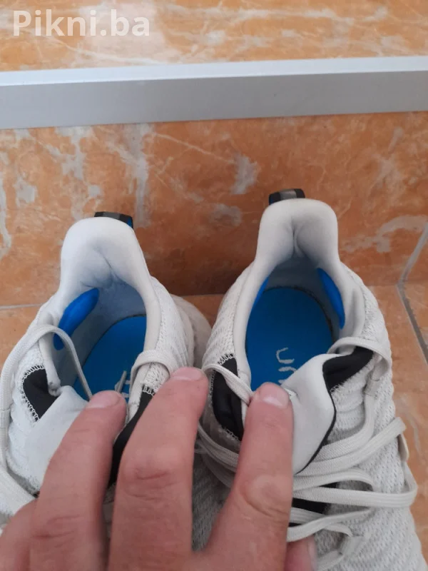 Adidas Alphabounce,patike broj 45 - Kao nove, nošene samo jednom!