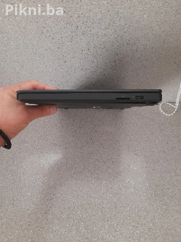 Dell Latitude E5550 i5 / ZA DIJELOVE / IZ Njemačke