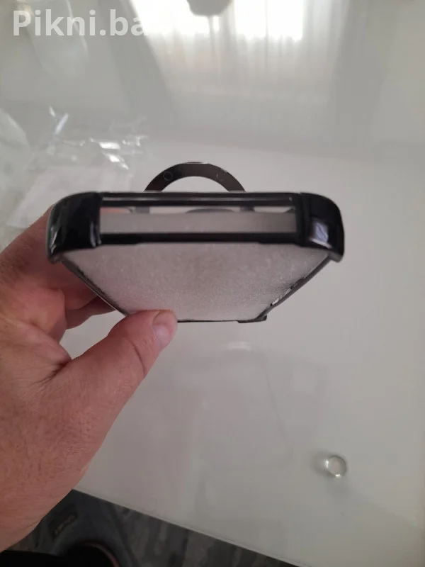 Maska za iPhone 17 Pro (Crna mat boja) MagSafe & Skriveni Stala