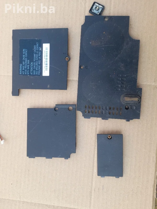 Ekran laptop Toshiba lap top računar kompjuter za dijelove