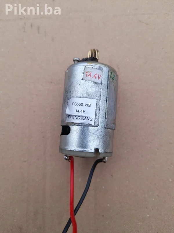 100% ISPRAVAN DC MOTOR RS550 HS | 14.4V elktro | 20 KM