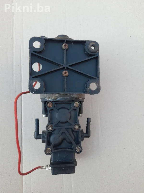 Membranska pumpa za vodu 2i 2121N 220v pumpa