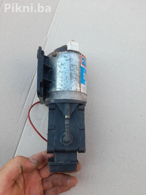 Membranska pumpa za vodu 2i 2121N 220v pumpa