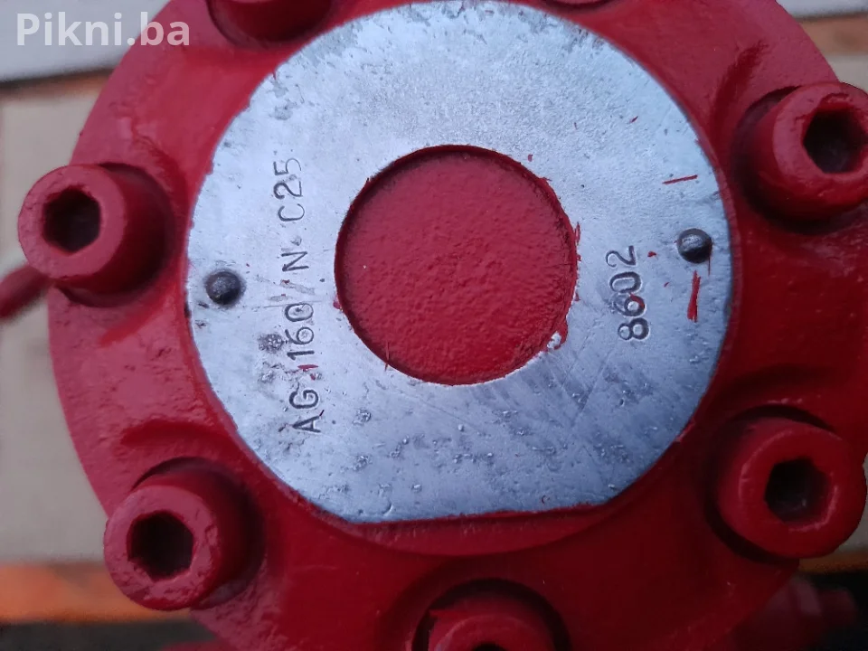 GOTOVO NOV! Brevini Hidro-Motor sa Reduktorom EM1010-80 (Samo 500