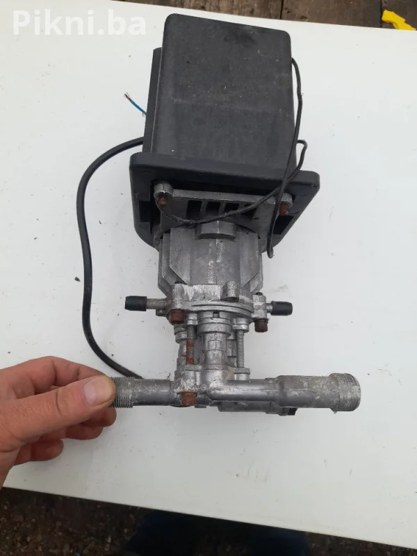 Motor i Glava Pumpe za Perač pod Pritiskom (Wap) - 230V - ISPRAVA
