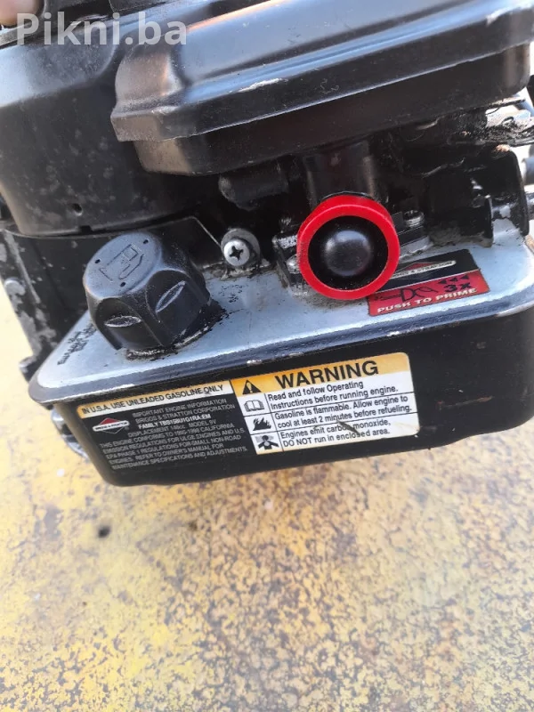 Briggs / Stratton Sprint 40 Motor za Kosilicu / 10A902 / ISPRAVAN