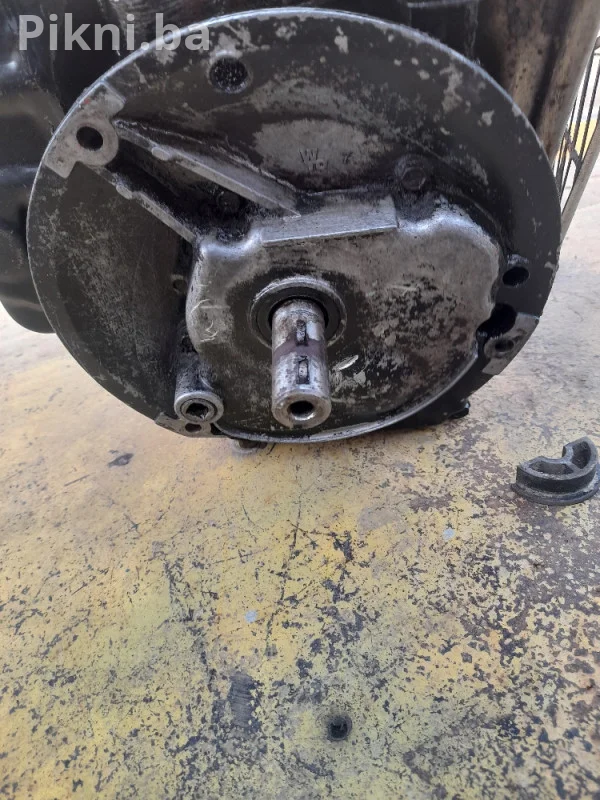 Briggs / Stratton Sprint 40 Motor za Kosilicu / 10A902 / ISPRAVAN