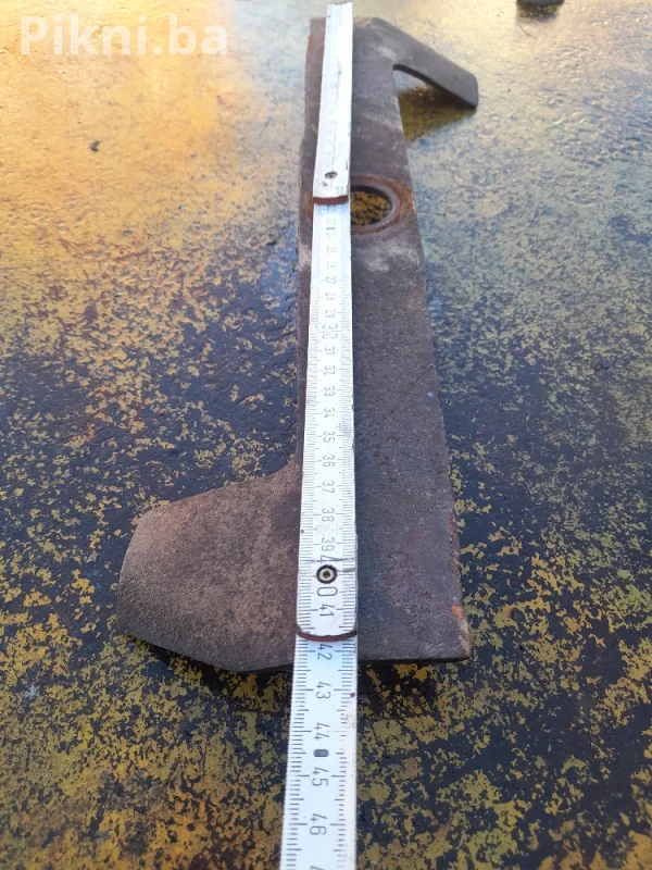 Oglas za Prodaju: Nož / Oštrica za Kosačicu VIKING (cca 40cm Duži