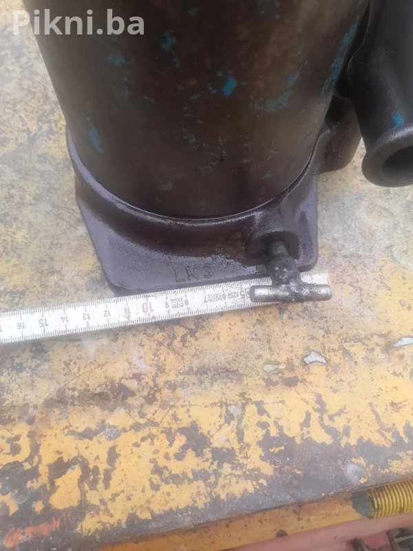 Hidraulicna dizalica dizalice traktor kamion citaj pod detaljno