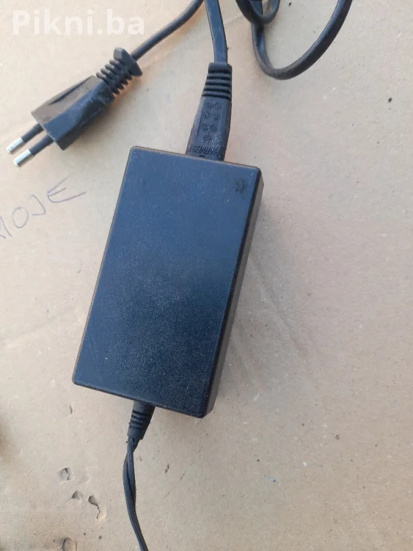 UNIVERZALNI AC ADAPTER (PUNJAČ) DURA MICRO INC. 12V 2A - 100% ISP
