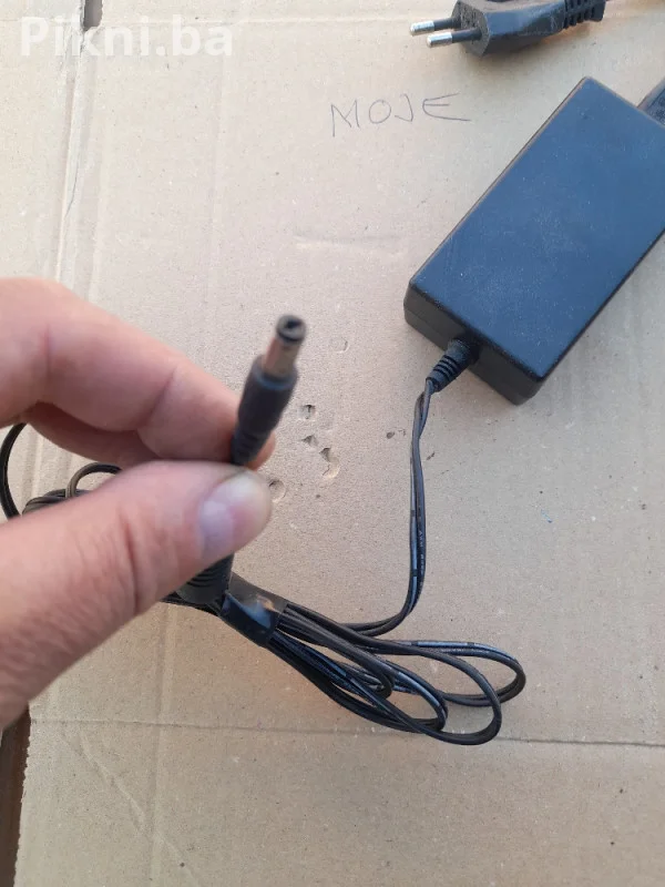 UNIVERZALNI AC ADAPTER (PUNJAČ) DURA MICRO INC. 12V 2A - 100% ISP