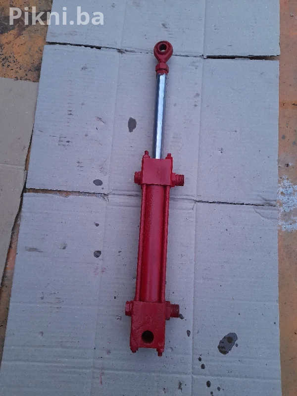 Hidraulicni cilindar klip dvosmerni radni hod 14cm