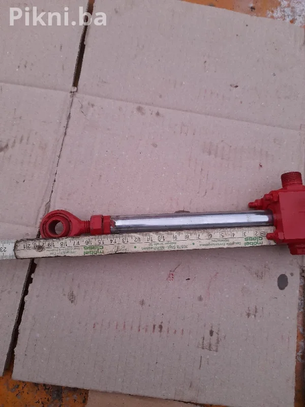 Hidraulicni cilindar klip dvosmerni radni hod 14cm