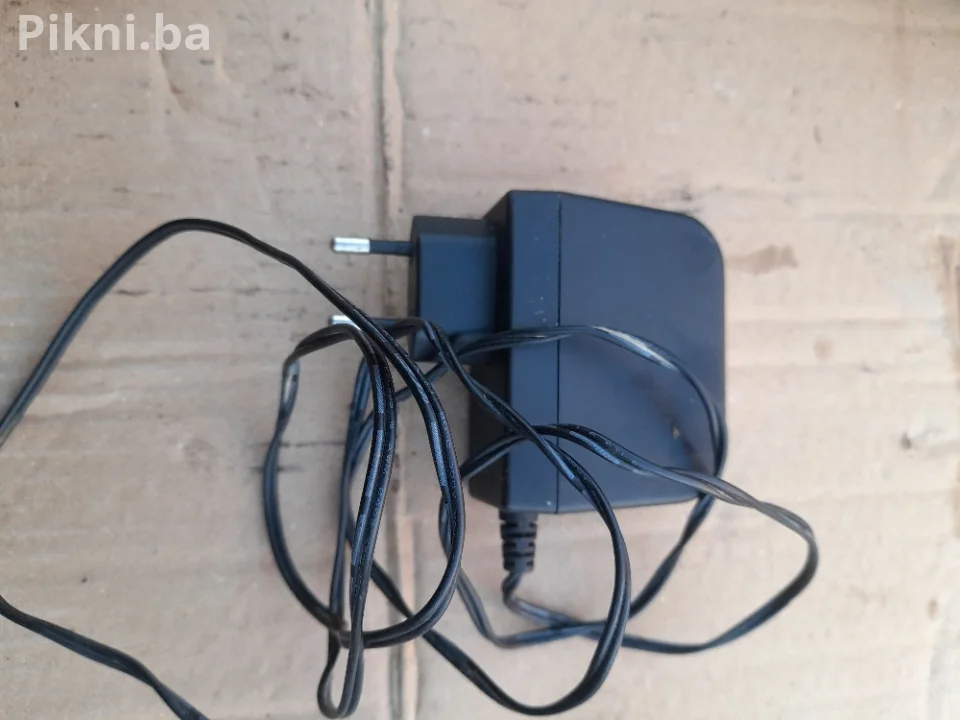 Adapter DVE 12V 2A - Switching Ispravljač - Punjač 12 Volti