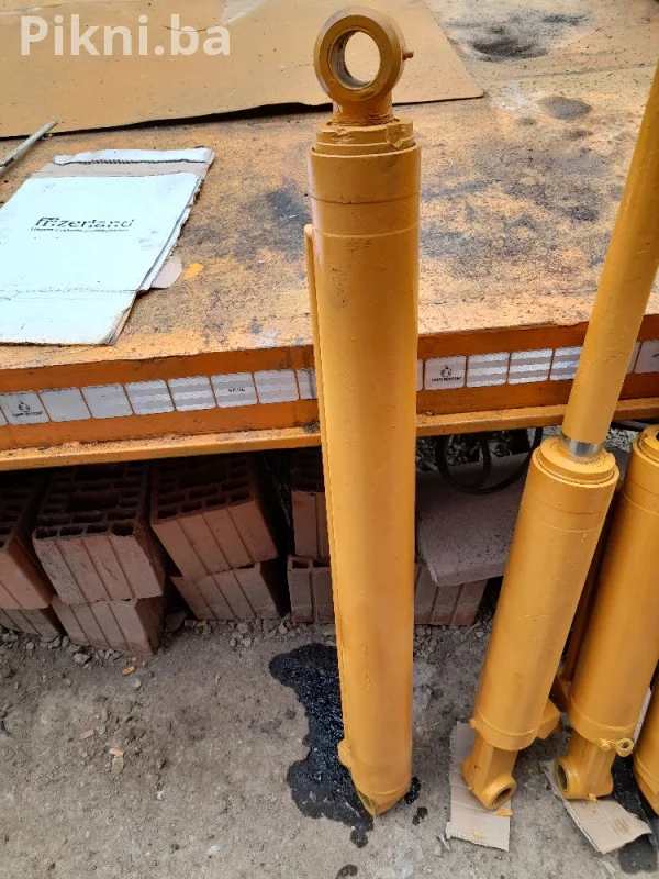 Hidraulicni cilindar klip 118cm bager utovarivac traktor skip MF