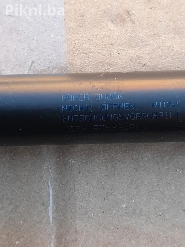 Amortizer / Plinska Opruga Haube (VW, Audi) - OE 3B0 823 359 C