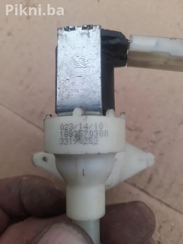 Elektromagnetski Solenoid Ventil za Vodu (BEKO Kataloški Br.)