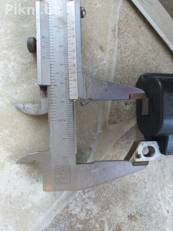 Bombina elektronika STIHL 0550 motorne trimeri