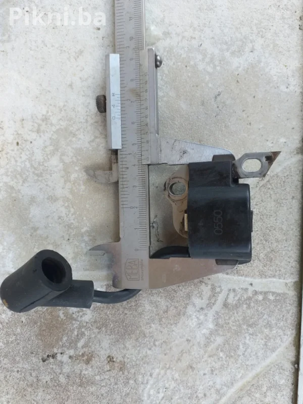 Bombina elektronika STIHL 0550 motorne trimeri