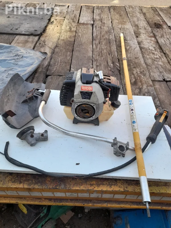 Dijelovi za trimer Ryobi RBC-40SB (40cc) - Motor ispravan!