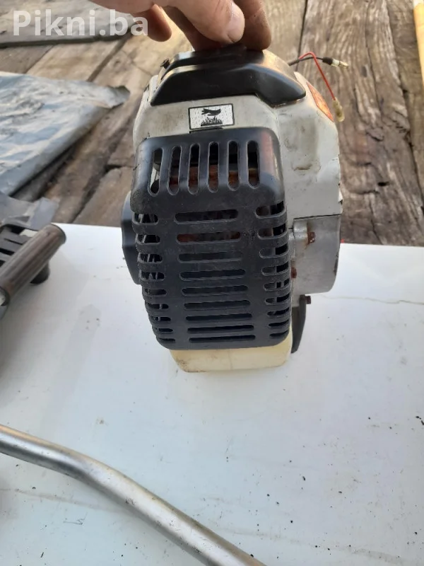 Dijelovi za trimer Ryobi RBC-40SB (40cc) - Motor ispravan!