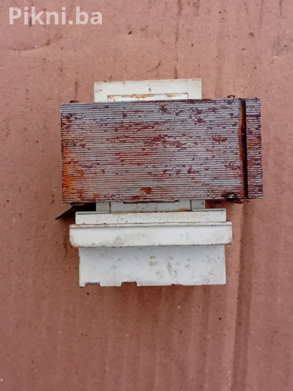 Testiran! Električni Transformator za Aparate (Jezgro 55x57mm)