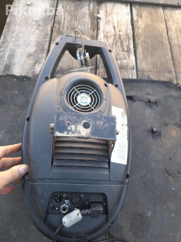 PROFESIONALNI DJ SKENER Futurelight DJ-SCAN 260 (DMX - Ispravni M
