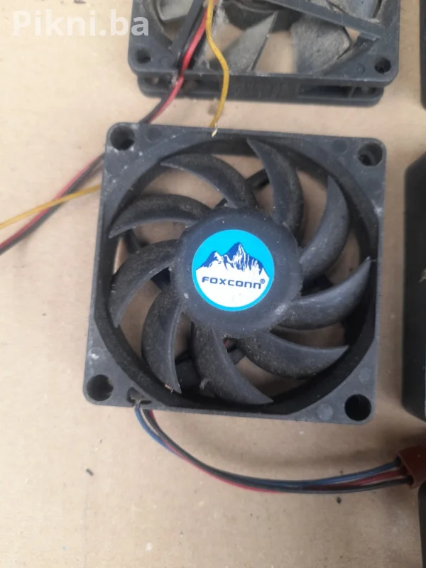 Ventilator turbina 12v coler hladnjak cooleri 7x7cm