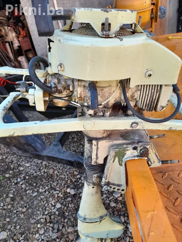 RIJETKO! Vanbrodski Motor SCHWABE 5 ISPRAVAN Radi savršeno!