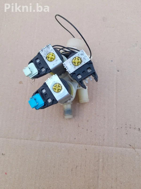 Trostruki Solenoidni Ventil za Vodu za Veš Mašinu 3x - 132518800
