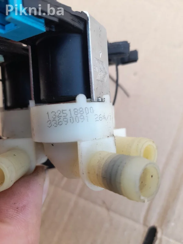 Trostruki Solenoidni Ventil za Vodu za Veš Mašinu 3x - 132518800