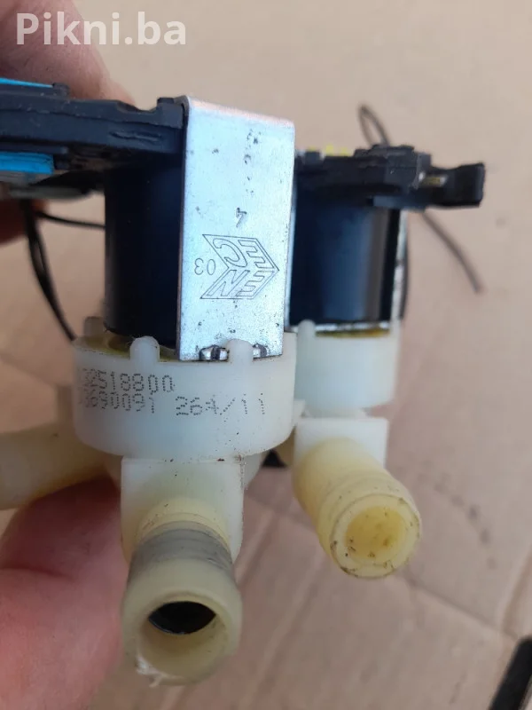 Trostruki Solenoidni Ventil za Vodu za Veš Mašinu 3x - 132518800