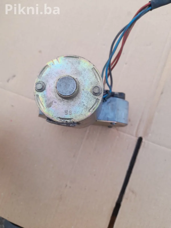 Motor Brisača Vjetrobrana PES Surdulica 12V 60 o min - ZA BRZU P