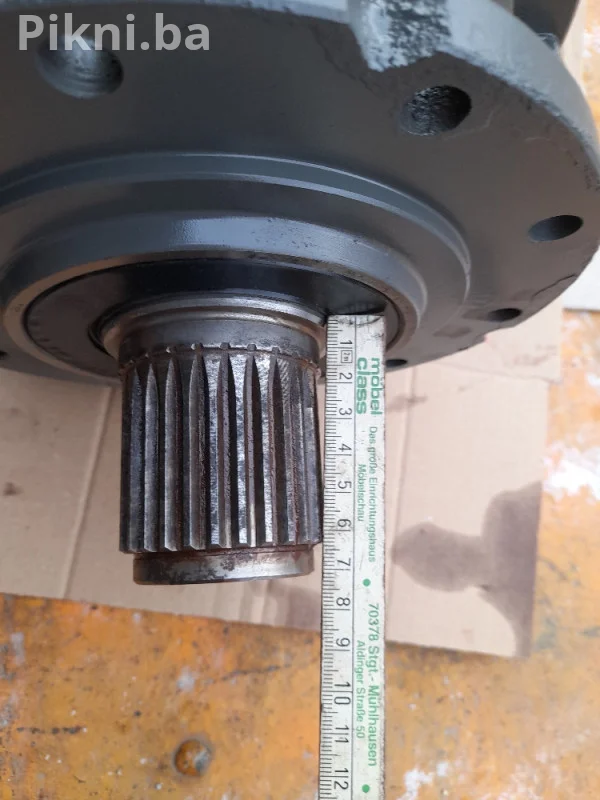 Hidromotor sa reduktorom BREVINI hidro motori bager buldozer skip