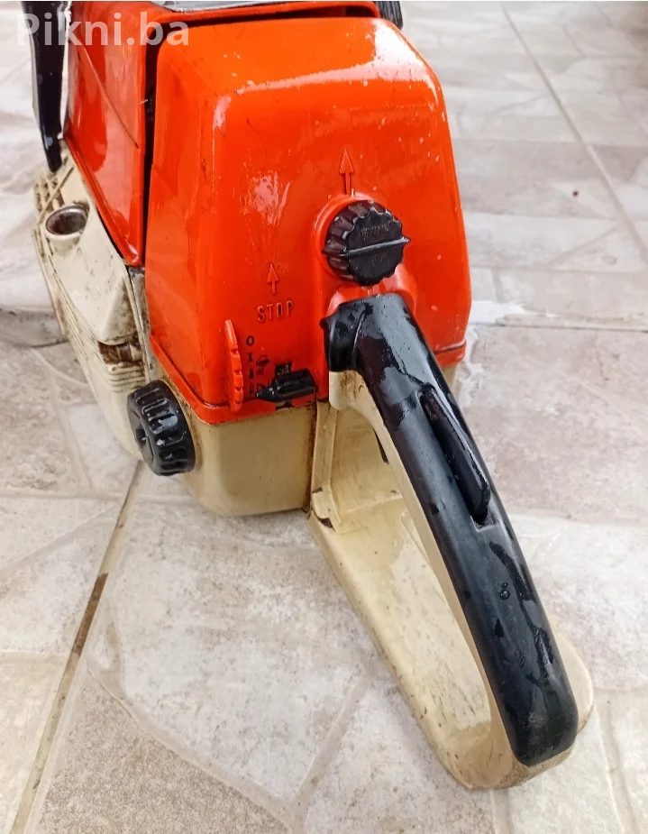 Stihl 034 AV (serija 1125) – odlična kompresija motorna pila motorka