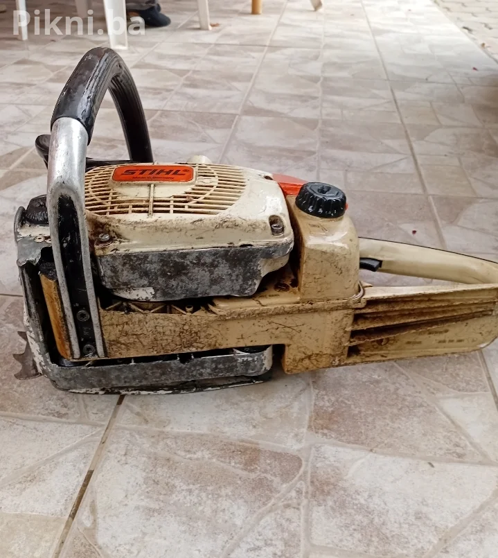 Stihl 034 AV (serija 1125) – odlična kompresija motorna pila motorka