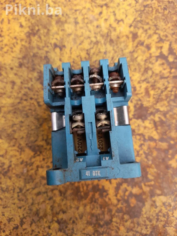 Kontaktor iskra Ko-31E 20A sklopka prekidac