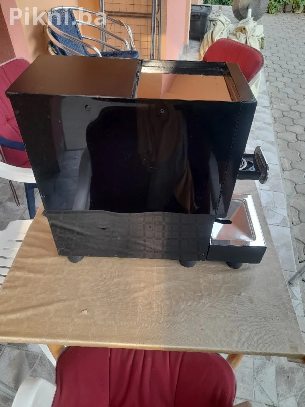 Profesionalni Texpro Espresso aparat - kao nov, samo 143 kafe