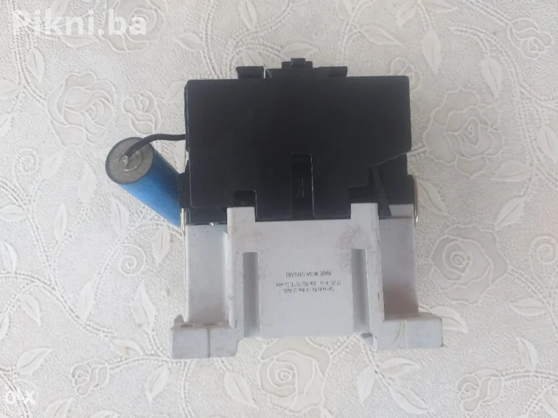 KONTAKTOR Elektro sklopka CA 3-12 4-5,5kw 25A