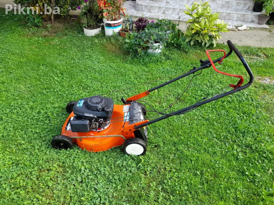 Kosačica Honda GCV135 4.5 KS – sa vučom kosilice benzin