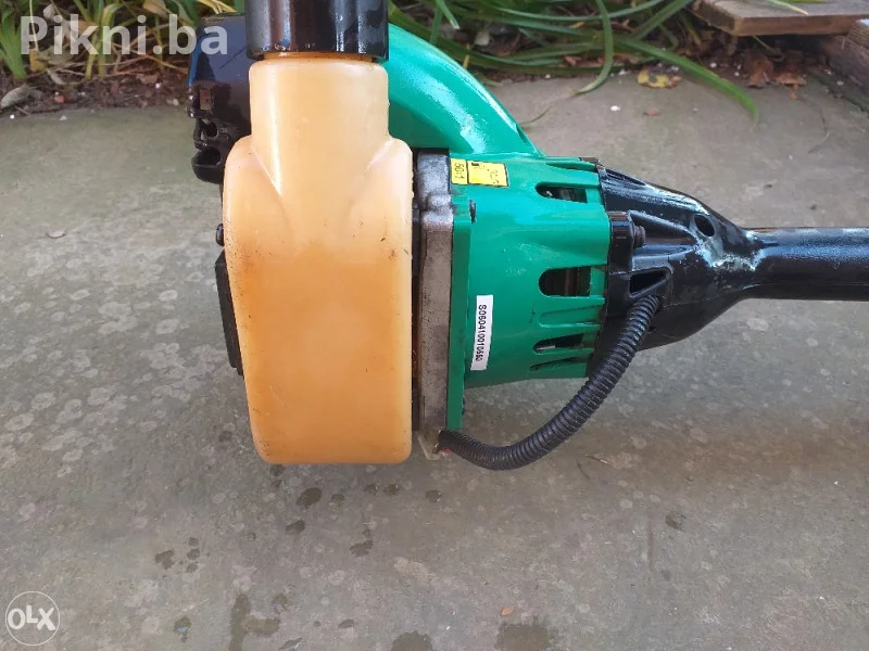 Trimer na benzin CMI Germany ima video pod detaljno