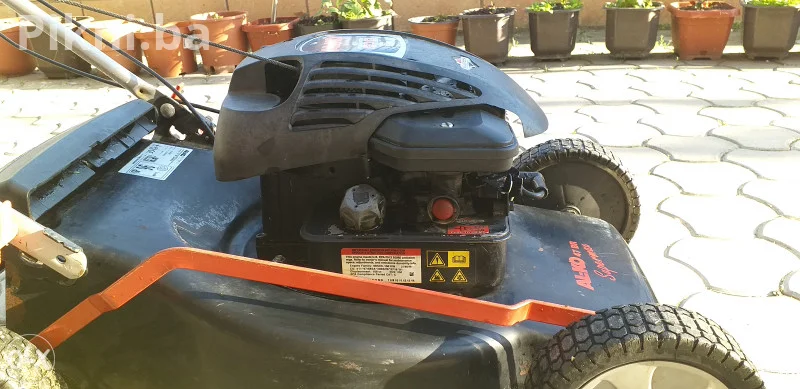 Kosilica AL-KO sa Briggs & Stratton motorom - 5 konja, sa vučom! kosačica