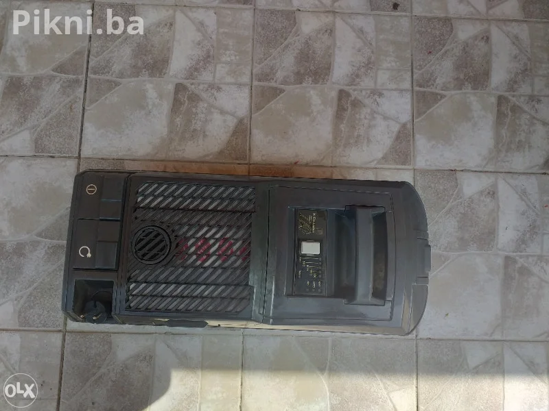 Profesionalni usisivač electrolux rojal 770 citaj pod detaljno