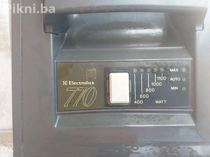 Profesionalni usisivač electrolux rojal 770 citaj pod detaljno