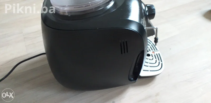 Aparat za kafu Saeco Philips mlinom - Savršen za ljubitelje kafe