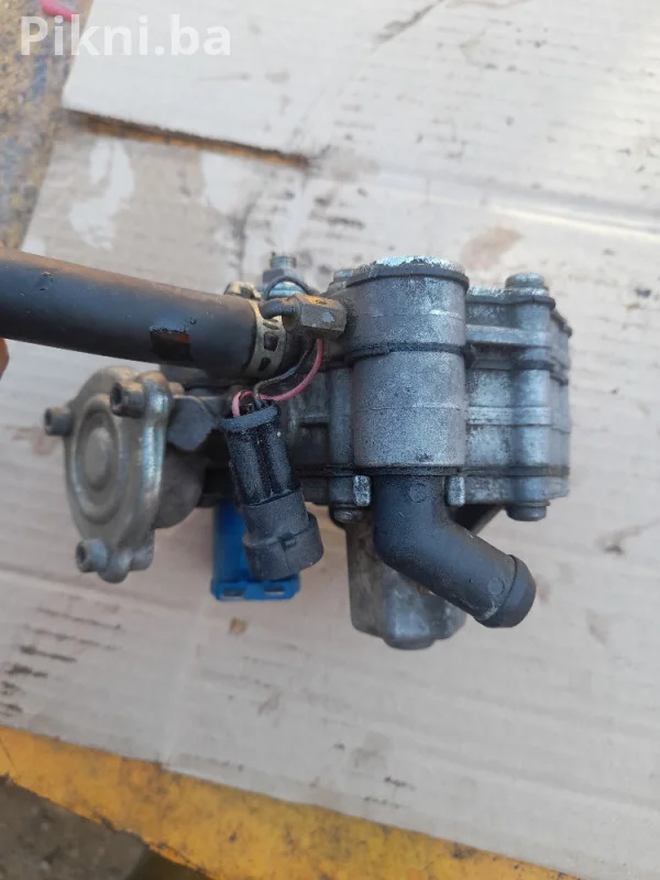 Kvalitetan LPG/CNG Reduktor (Isparivač) - Tomasetto AT09